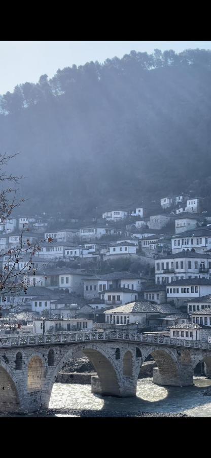 Bujtina Apsus Berat Exterior foto